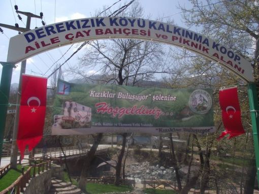  Derekızık - Kestel - Bursa ; Köy ve Şölen Alanaı Girişi - 24 Nisan 2010 Pazar 12; 27