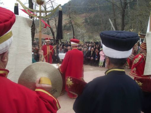  Derekızık - Kestel - Bursa ; Köy ve Şölen Alanı ; Mehter Bölüğü - 24 Nisan 2010 Pazar 12; 40