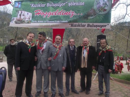  Derekızık - Kestel - Bursa ; Şölen Alanı ; Mefail,Nafi,Ertuğrul... - 24 Nisan 2010 Pazar 13;18