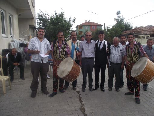  AMASYA ; Gümüşhacıköy'de Kabaoğuz köylüklerinden birisinin düğünü / 24 Ağustos 2013 Ct. 12:05 